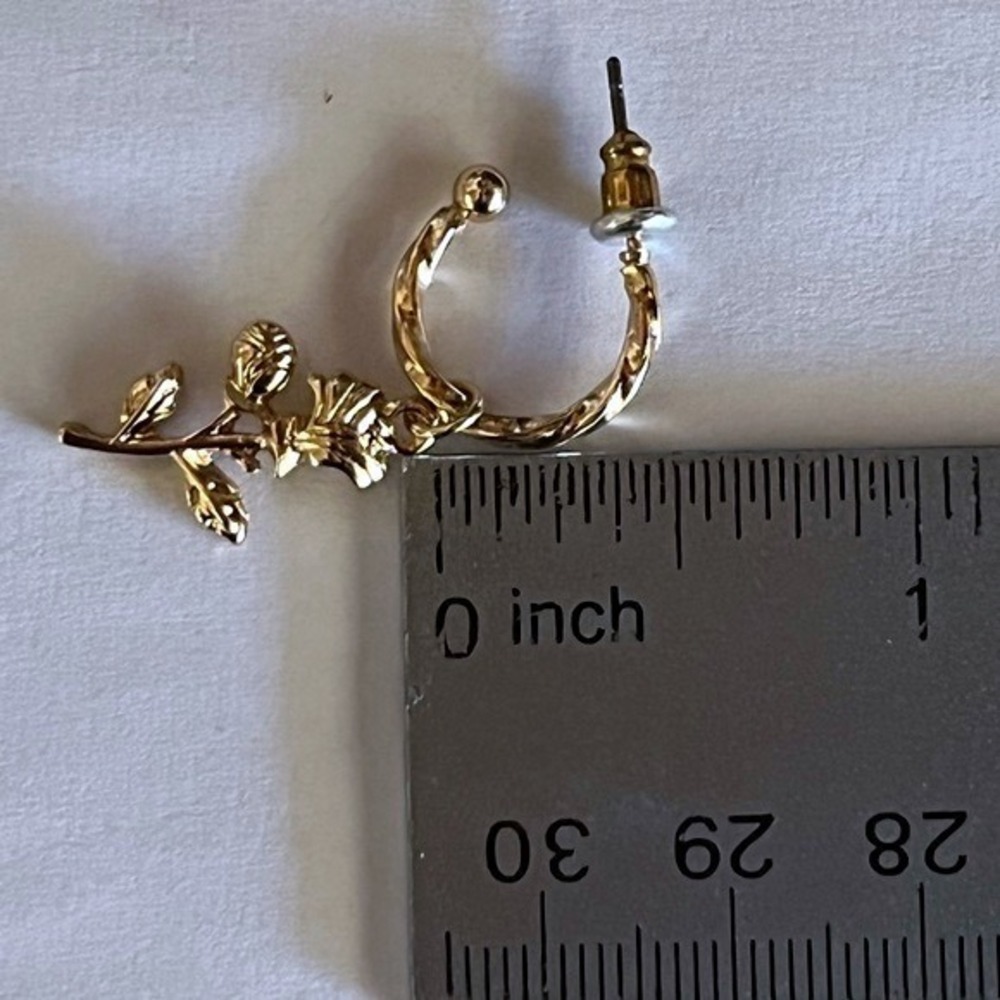 Small Boho Gold Round Hoop Post Earrings w/ Rose Charm -90's Inspo Y2K Gift -New - Picture 16 of 16